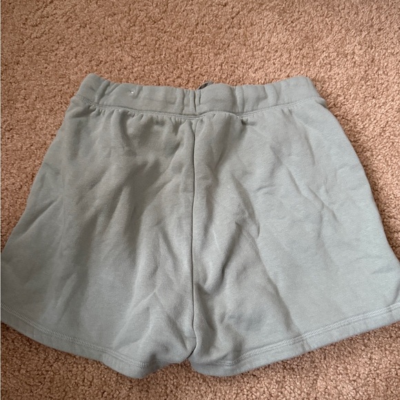 Old navy shorts - Picture 5 of 5
